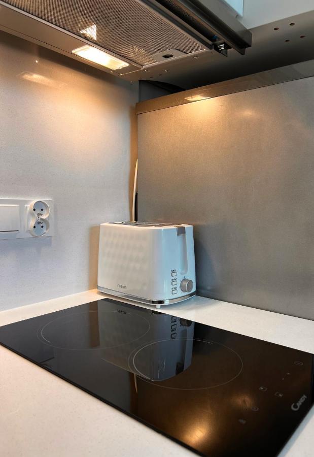 Apartament Calm Przy Rynku Z Klimatyzacja I Parkingiem Кельце Екстер'єр фото